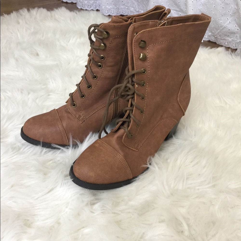 Brand NEW Brown Madden Girl Booties with Zip